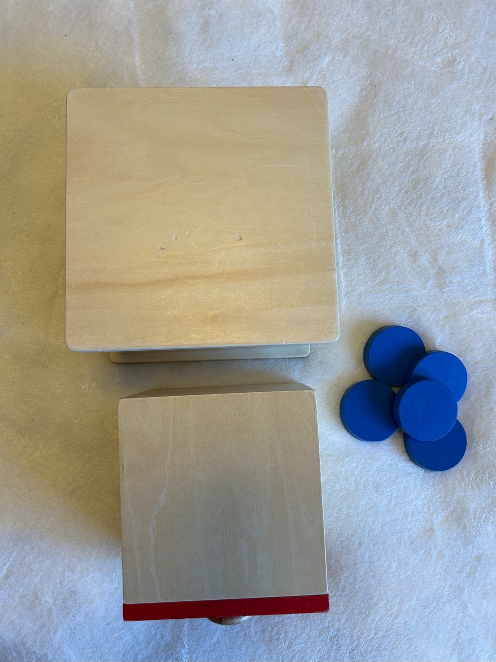 Wooden Shape Sorter Coin Box - Red & Blue Kids Toy - Picture 4 of 6